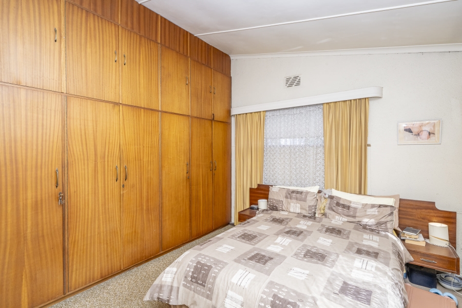 4 Bedroom Property for Sale in Oostersee Western Cape